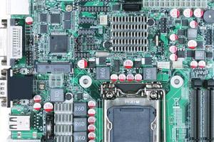 OPS電(dian)腦(nao)與傳(chuan)統(tong)的多媒體壹體(ti)機(ji)相(xiang)比(bi)的優勢(shi)